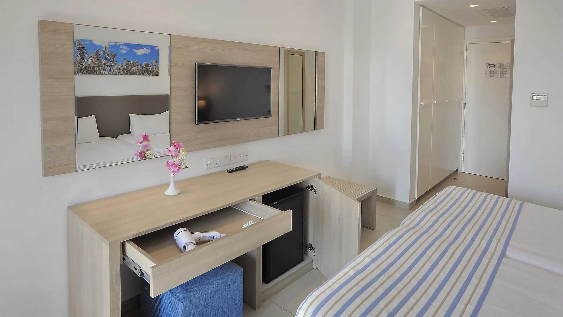 Nissiana Hotel & Bungalows Ayia Napa Cipru