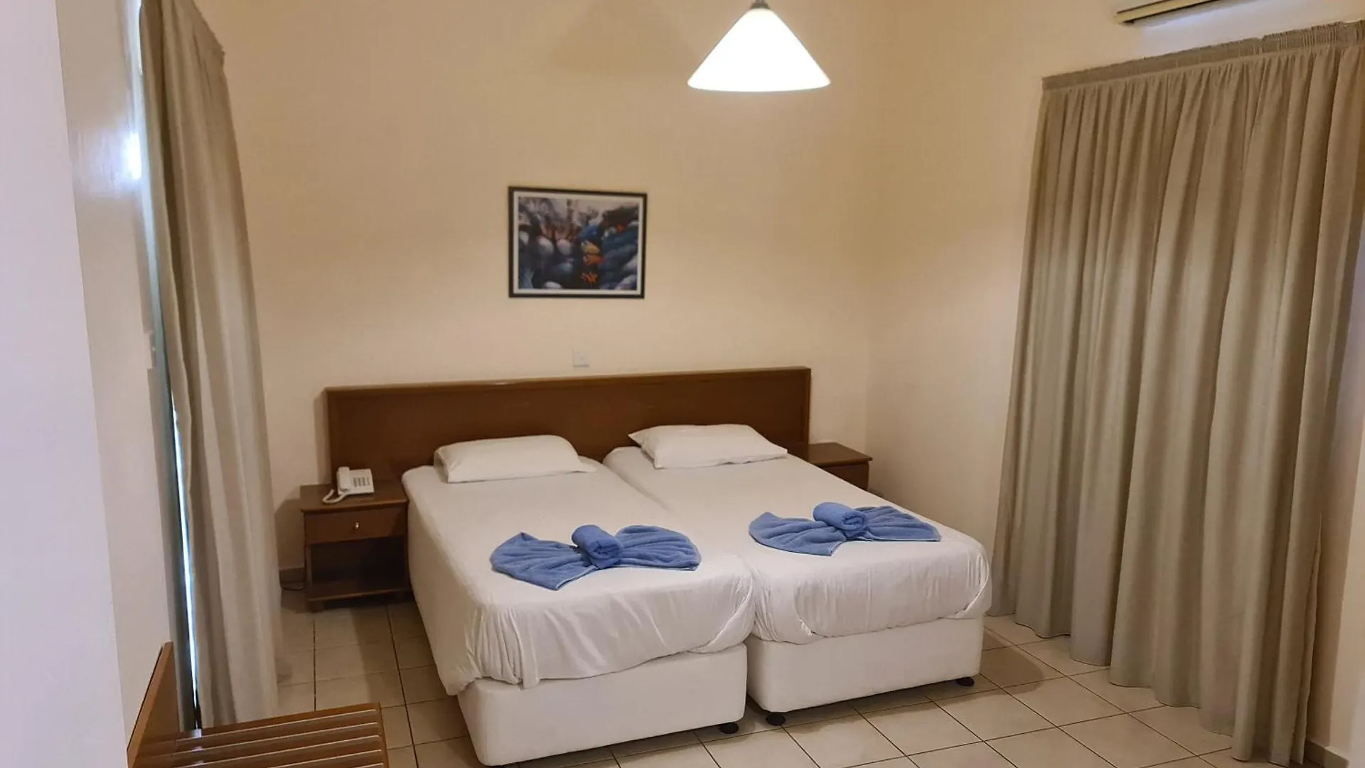 Nissiana Hotel & Bungalows Αγία Νάπα