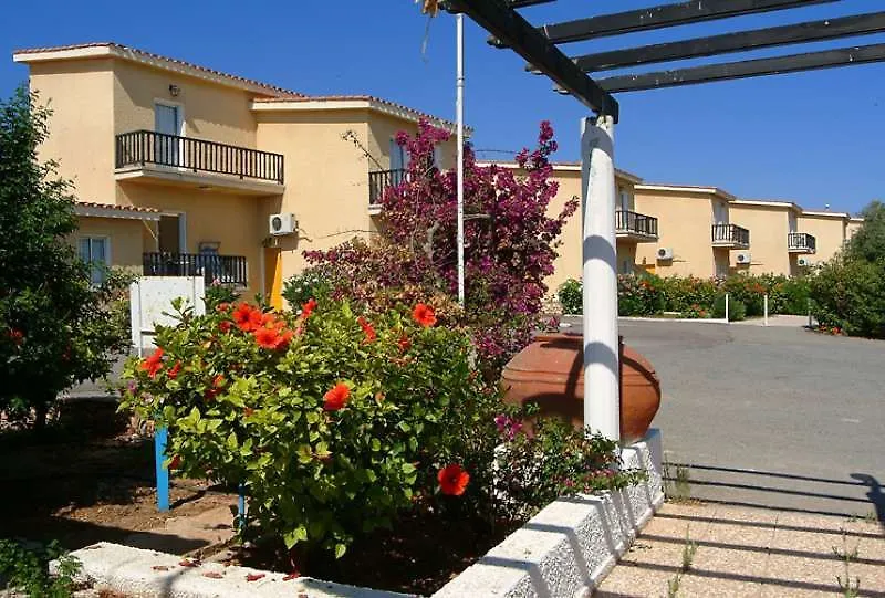 Nissiana Hotel & Bungalows Αγία Νάπα