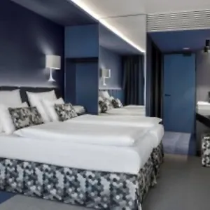 Hotel Urban Creme