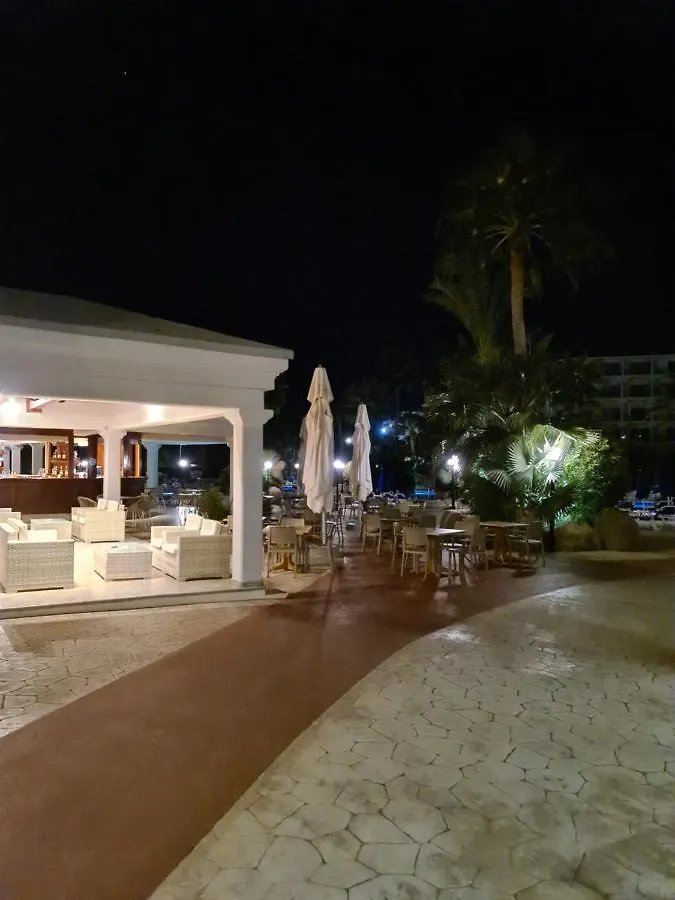 Nissiana Hotel & Bungalows Αγία Νάπα 3*,