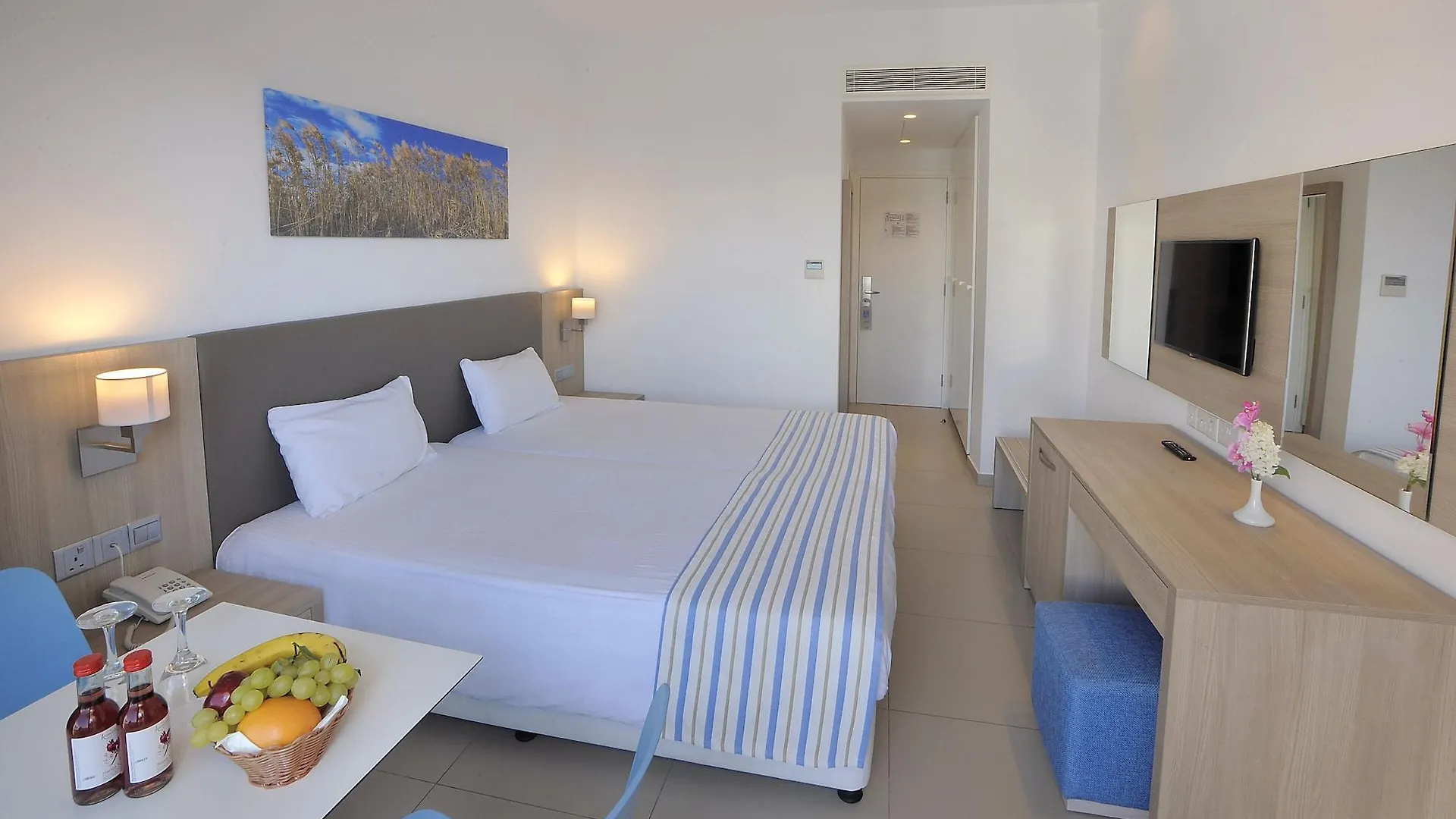 Nissiana Hotel & Bungalows Αγία Νάπα